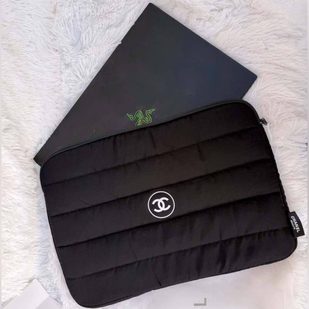Chanel GWP Quilted Laptop Case Sleeve Black Pouch Clutch iPad Tablet Case